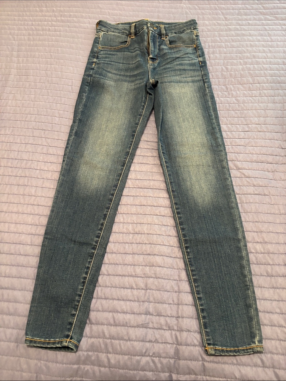 Curvy High-Rise Jegging in Faded Blue
